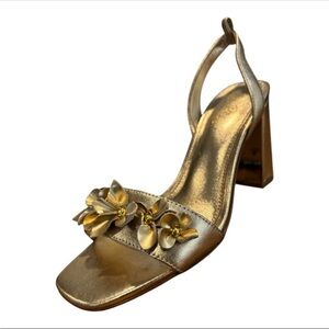 Lilly Pulitzer Elegant Gold Metallic Block Heel with Bow Embellishment Size 6